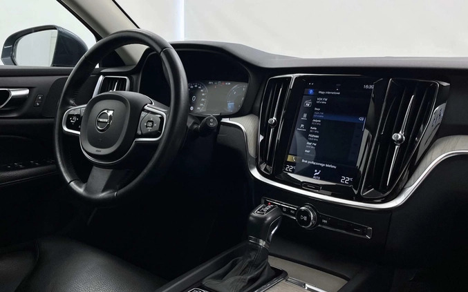 Volvo V60 cena 118998 przebieg: 92700, rok produkcji 2018 z Poznań małe 497